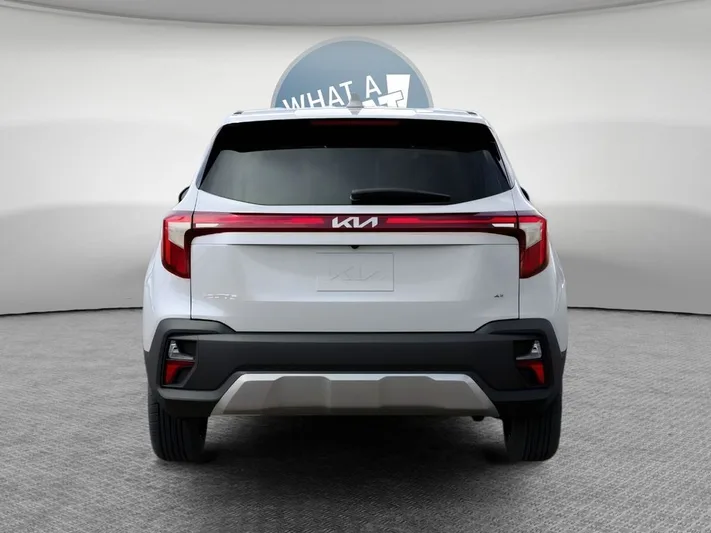2026 Kia Seltos - view 5