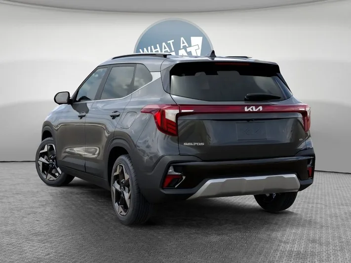 2026 Kia Seltos - view 4