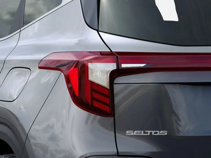 2026 Kia Seltos - view 11
