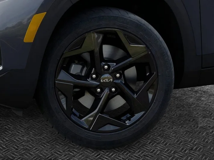 2026 Kia Seltos - view 9