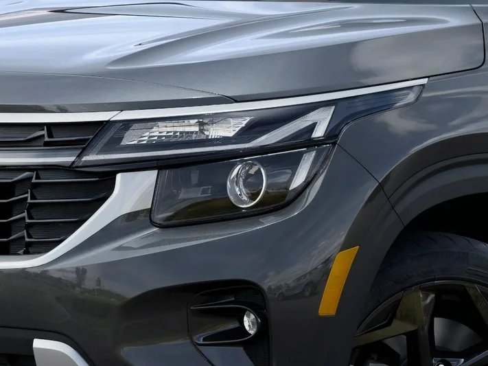 2026 Kia Seltos - view 10