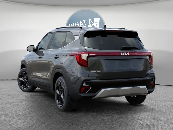 2026 Kia Seltos - view 4