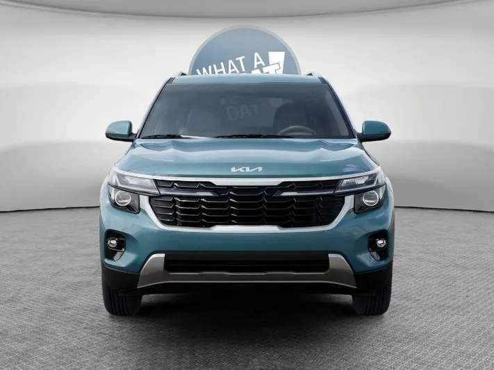 2026 Kia Seltos - view 2