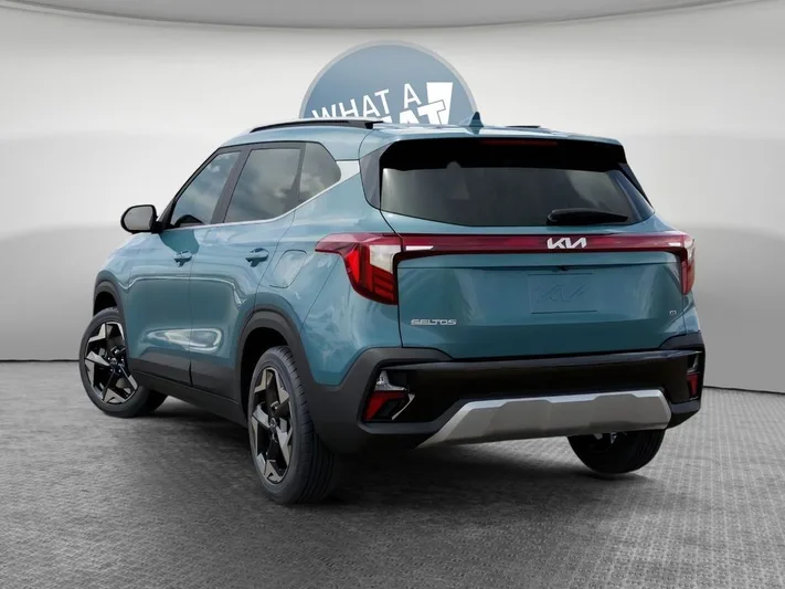 2026 Kia Seltos - view 4