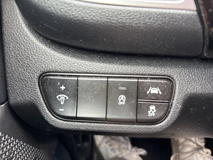 2021 Kia Seltos - view 16