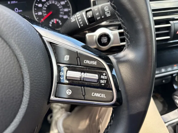 2021 Kia Seltos - view 17