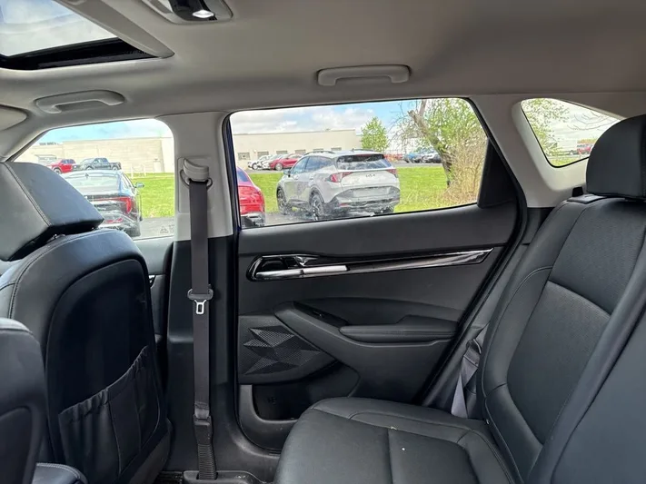 2021 Kia Seltos - view 23
