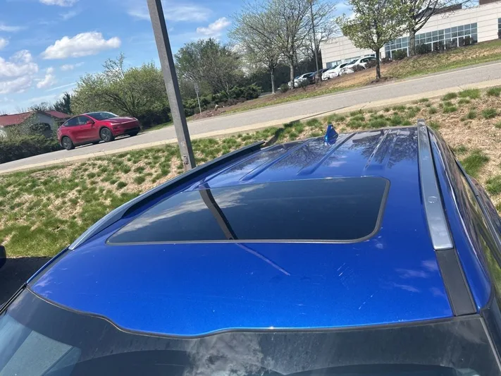 2021 Kia Seltos - view 3
