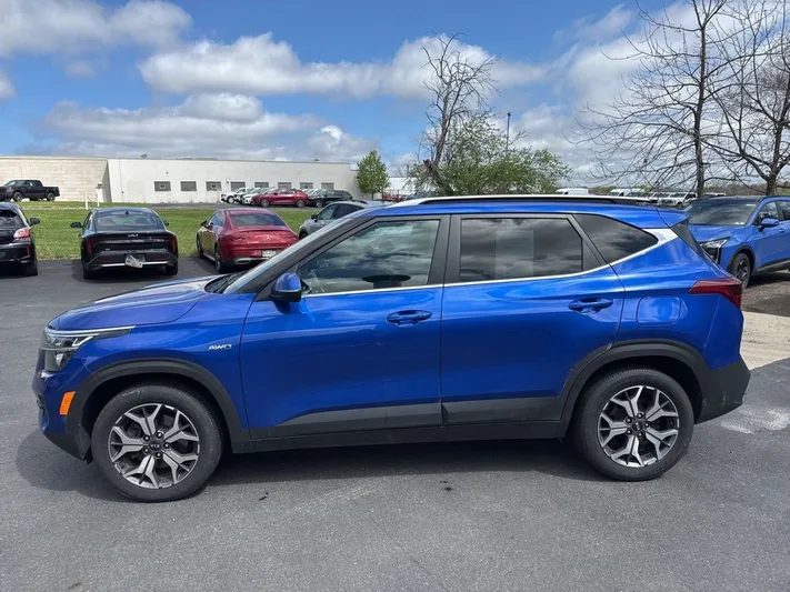 2021 Kia Seltos - view 30