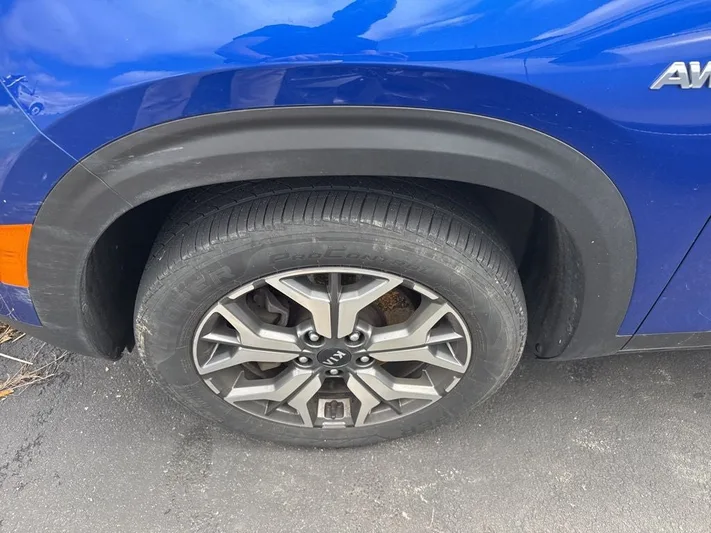 2021 Kia Seltos - view 8