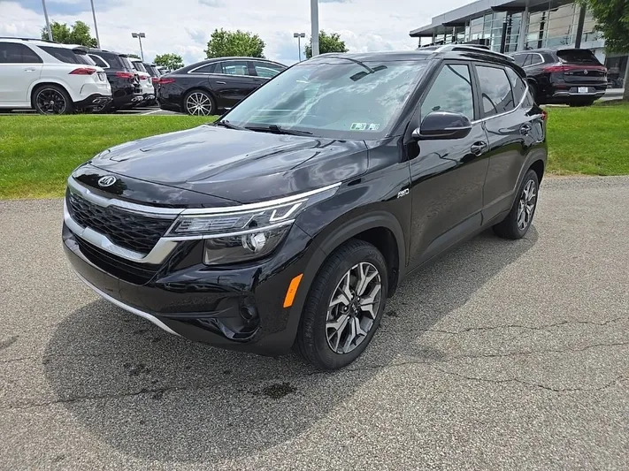 2021 Kia Seltos - view 10