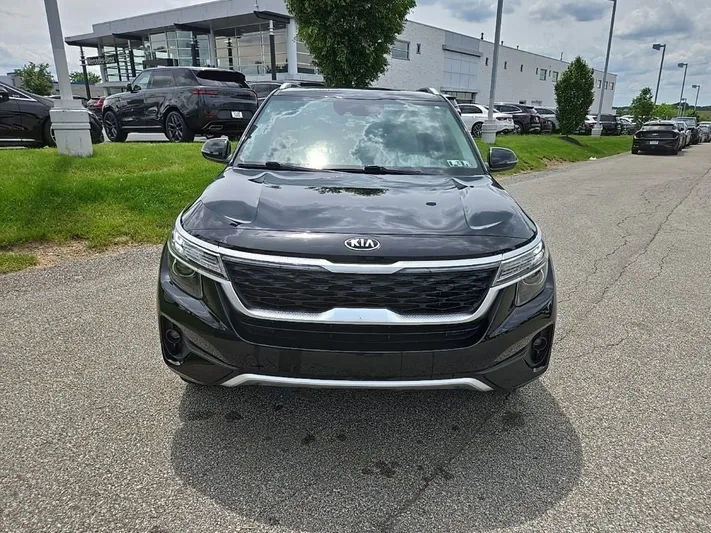 2021 Kia Seltos - view 11
