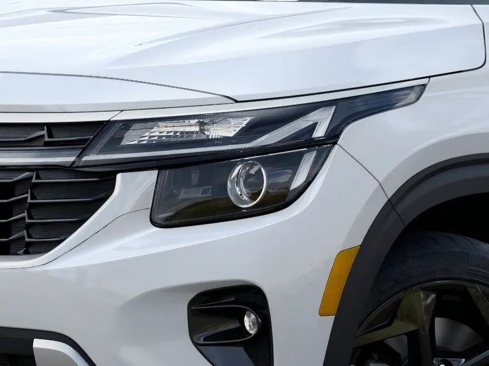 2026 Kia Seltos - view 10