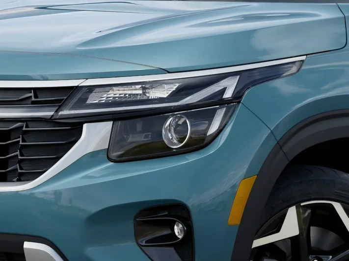 2026 Kia Seltos - view 10