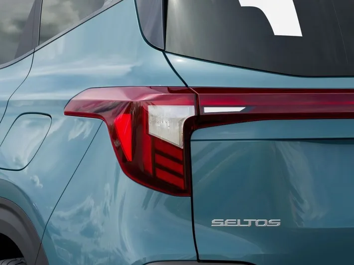 2026 Kia Seltos - view 11