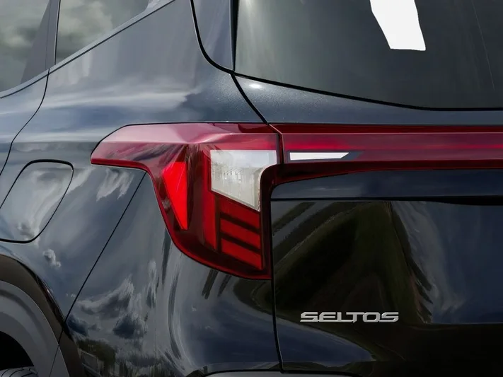 2026 Kia Seltos - view 11