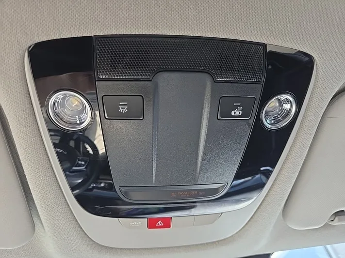 2024 Kia Seltos - view 16