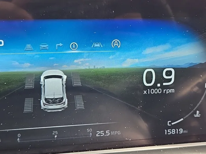 2024 Kia Seltos - view 13