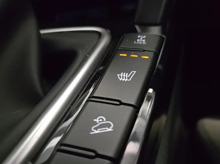 2024 Kia Seltos - view 26