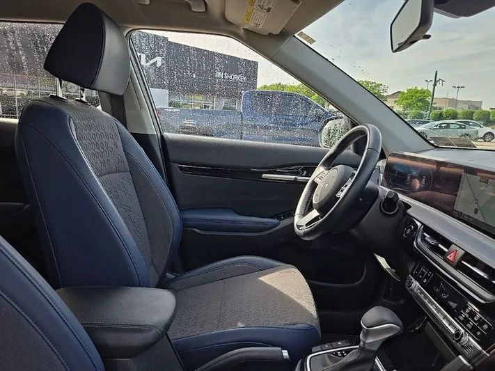 2024 Kia Seltos - view 32