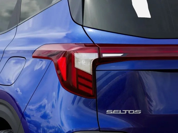2026 Kia Seltos - view 11