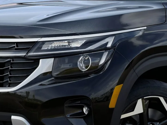 2026 Kia Seltos - view 10