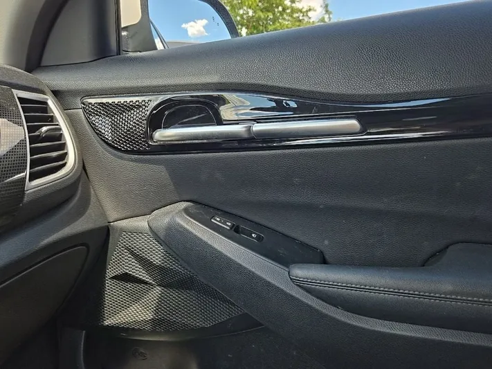 2024 Kia Seltos - view 24