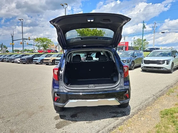 2024 Kia Seltos - view 34