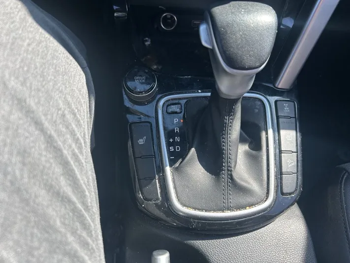 2023 Kia Seltos - view 11