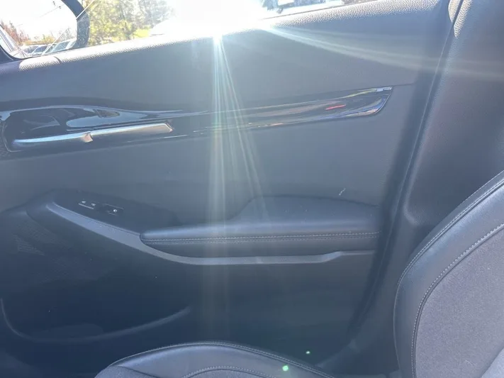 2023 Kia Seltos - view 12