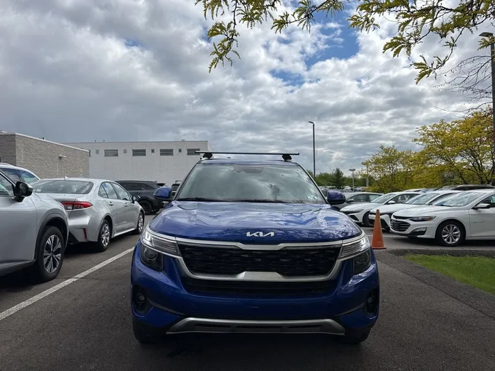 2023 Kia Seltos - view 32
