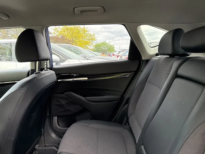 2023 Kia Seltos - view 42