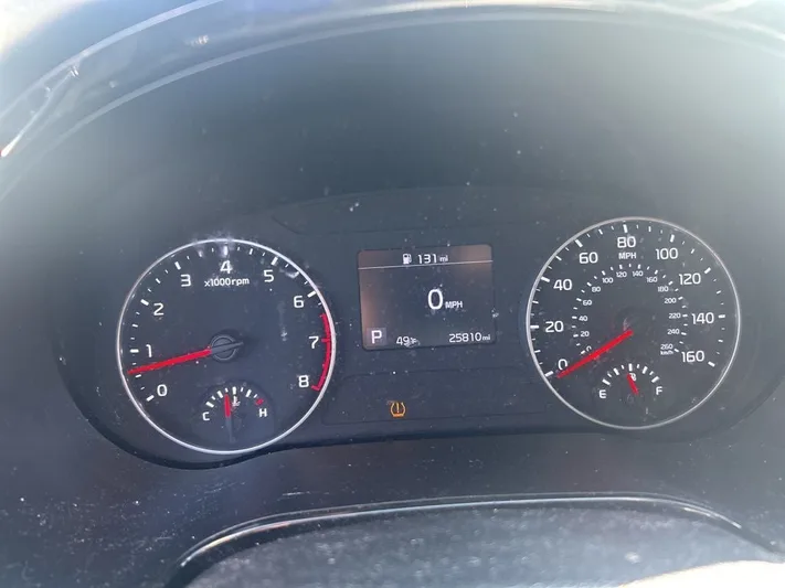 2023 Kia Seltos - view 8