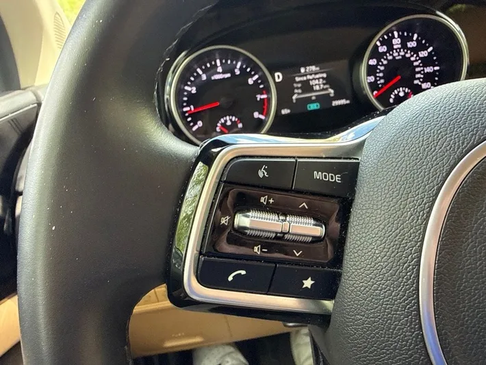 2024 Kia Carnival - view 23