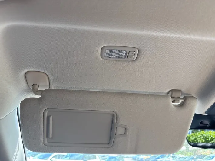 2024 Kia Carnival - view 30