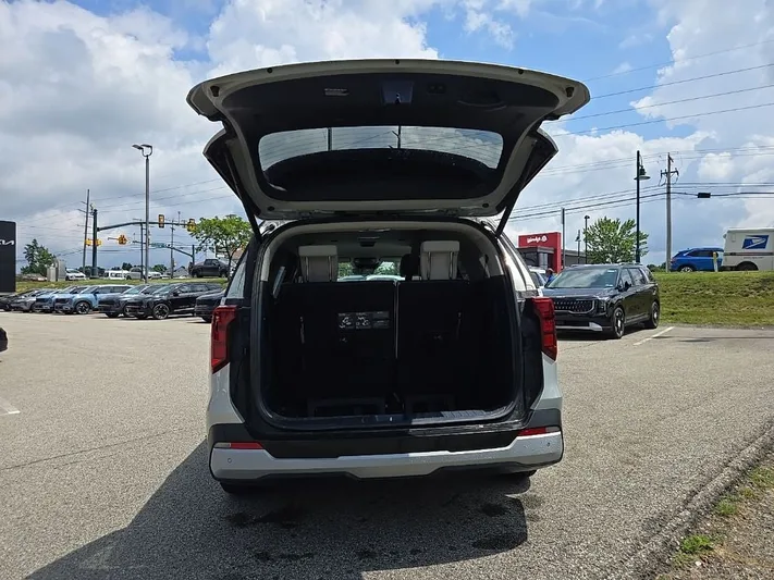 2025 Kia Carnival - view 28
