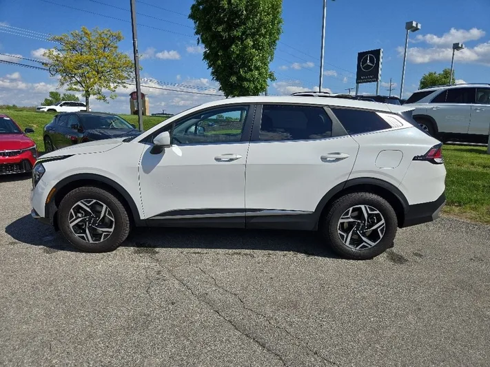 2023 Kia Sportage - view 6
