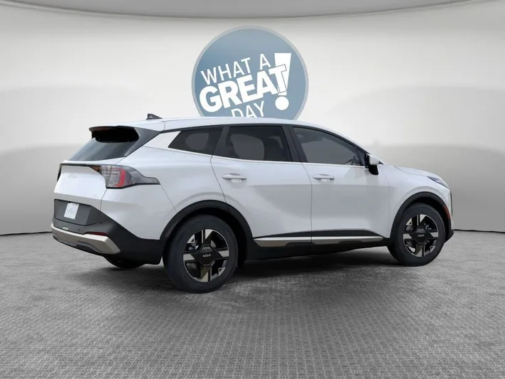 2026 Kia Sportage - view 6