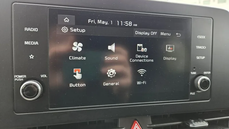 2024 Kia Sportage - view 22