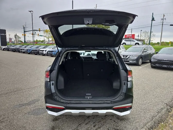2024 Kia Sportage - view 4