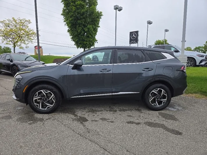 2024 Kia Sportage - view 6