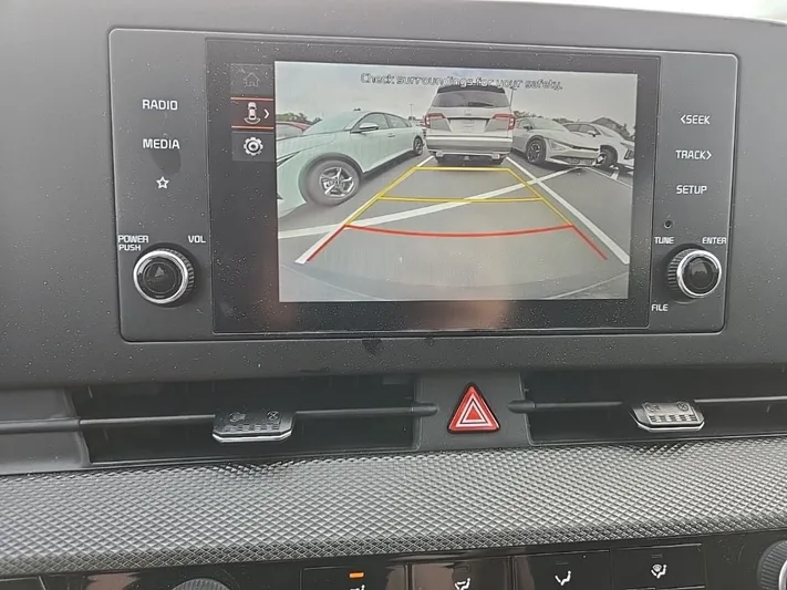 2025 Kia Sportage - view 20