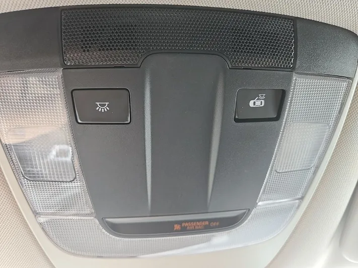 2025 Kia Sportage - view 26