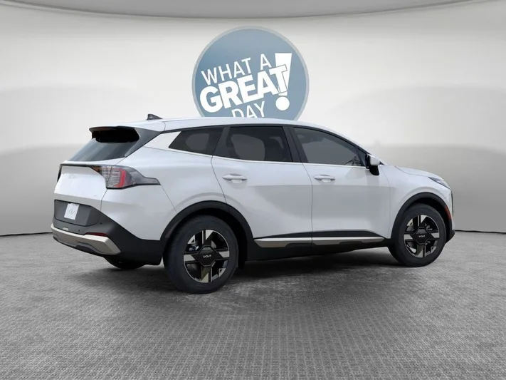 2026 Kia Sportage - view 6