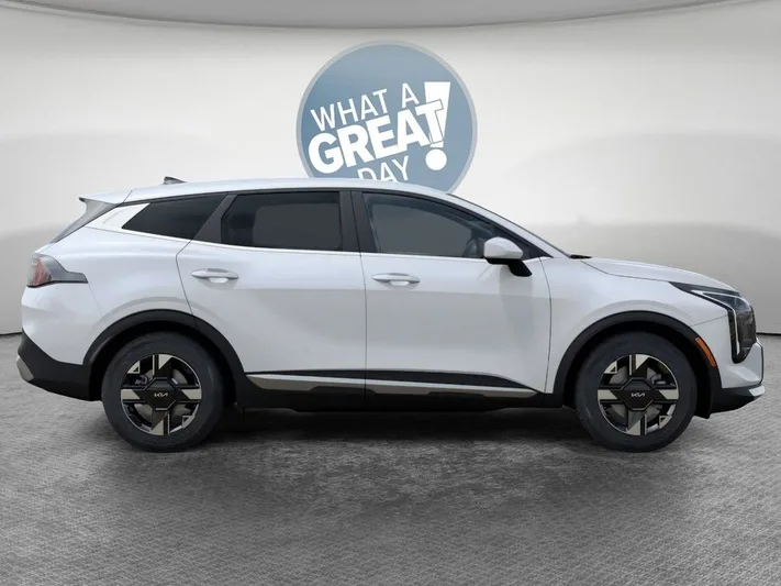 2026 Kia Sportage - view 7