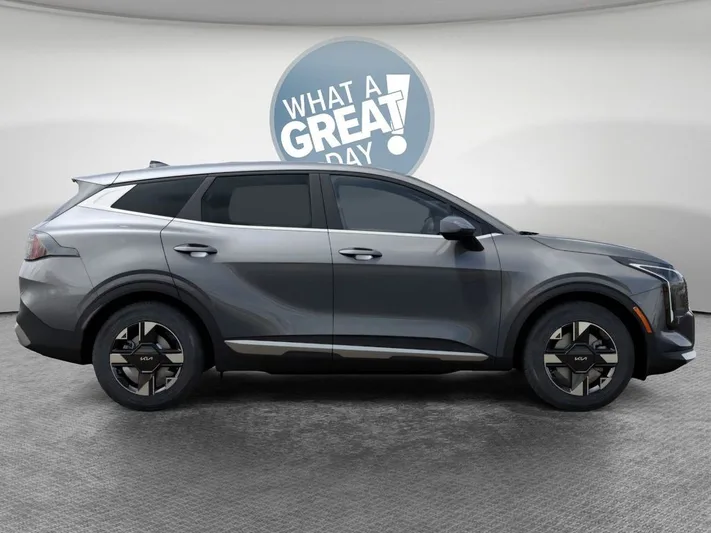 2026 Kia Sportage - view 7