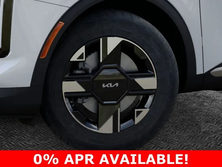 2026 Kia Sportage - view 9