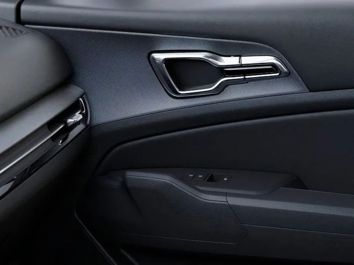 2026 Kia Sportage - view 25