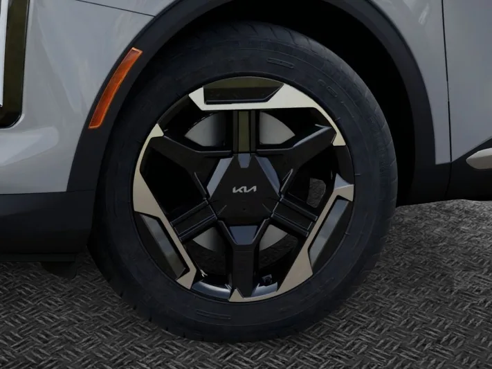 2026 Kia Sportage - view 9