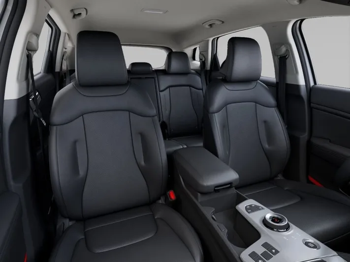 2026 Kia Sportage - view 15